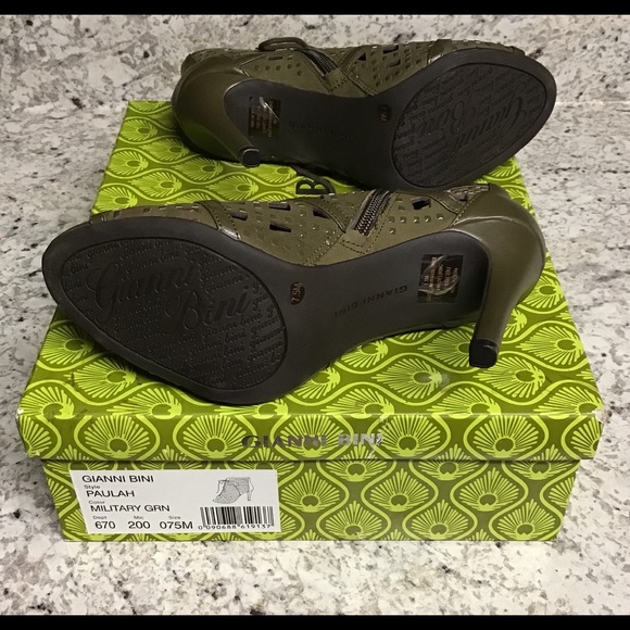 Gianni Bini Paulah Cutout Booties (NWOT) - Picture 6 of 6